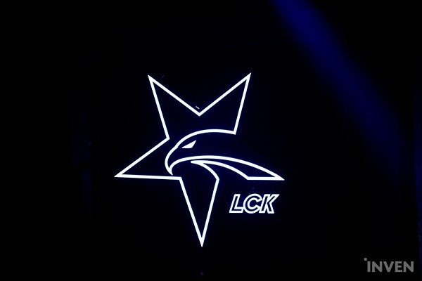 LCK Mùa Xuân 2020 sẽ khởi tranh vào ngày 5/2