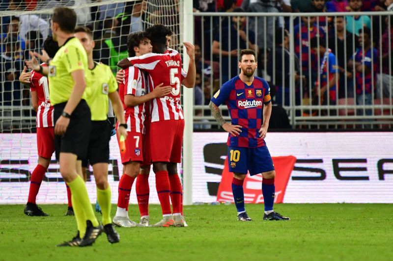 Fan Ronaldo gây hấn Messi sau khi Barca thua ở Siêu Cúp Tây Ban Nha