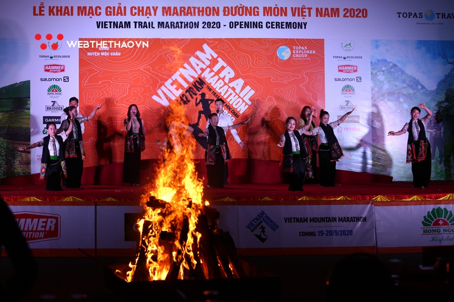 Gần 1 tỷ đồng được Vietnam Trail Marathon 2020 đóng góp cho cộng đồng