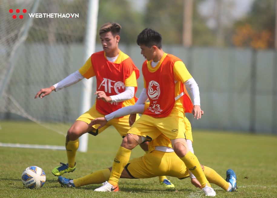 U23 Việt Nam rèn khả năng tranh chấp, hạn chế phạm lỗi