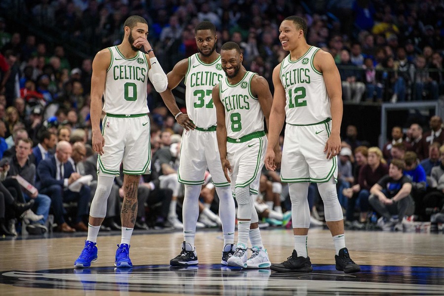 Không như LA Lakers, Boston Celtics rất khôn ngoan trên thị trường chuyển nhượng