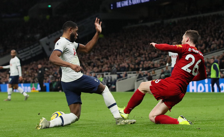 Liverpool suýt tuột chiến thắng Tottenham vì công nghệ VAR gặp sự cố