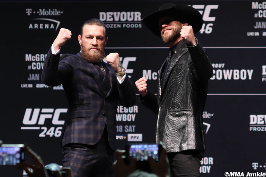 UFC 246: Conor McGregor thắng knockout Donald Cerrone chỉ sau 40 giây