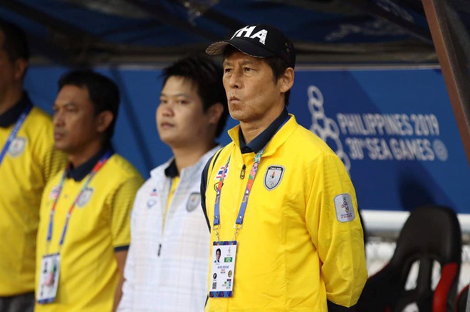 HLV Nishino nhận lương “khủng” nhất trong lịch sử bóng đá Thái Lan