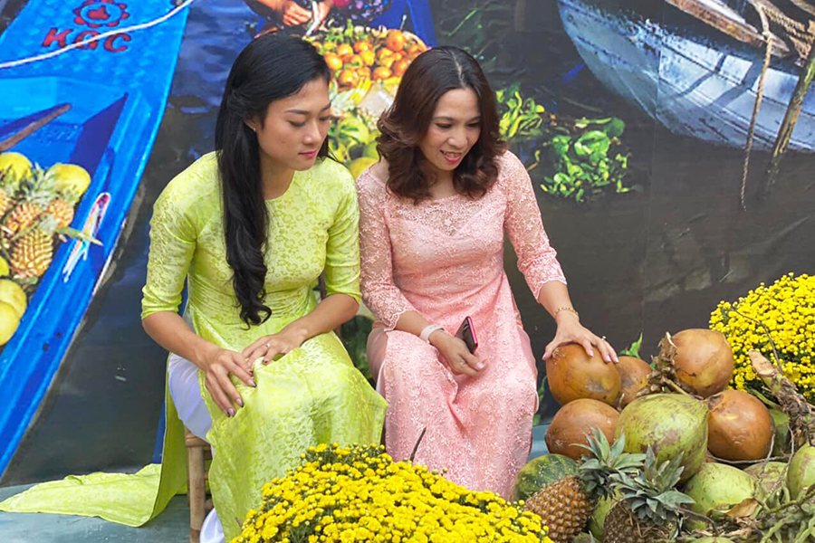 Muôn màu cách đón Tết Canh Tý 2020 của những người đẹp điền kinh Việt Nam