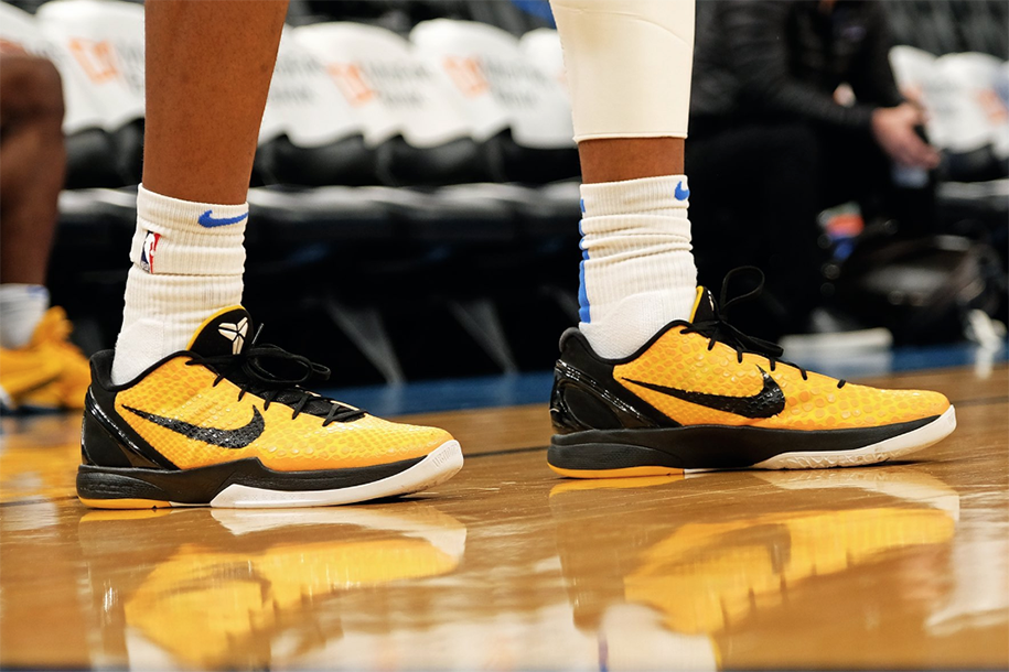 Dàn cầu thủ NBA diện giày tưởng nhớ Kobe Bryant
