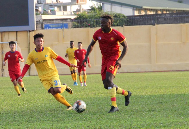 V.League 2020 hoãn vì đại dịch virus Corona, Thanh Hóa thanh lý tuyển thủ U20 Mỹ