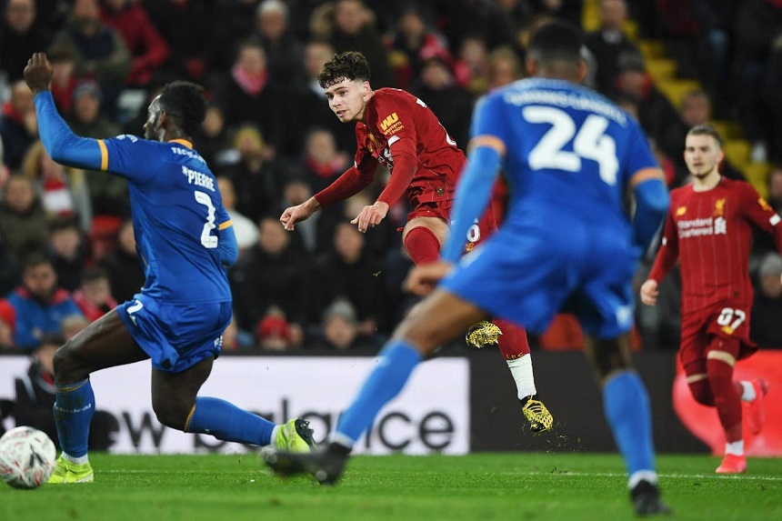 Liverpool lọt vào vòng 1/8 FA Cup với đội hình trẻ nhất lịch sử
