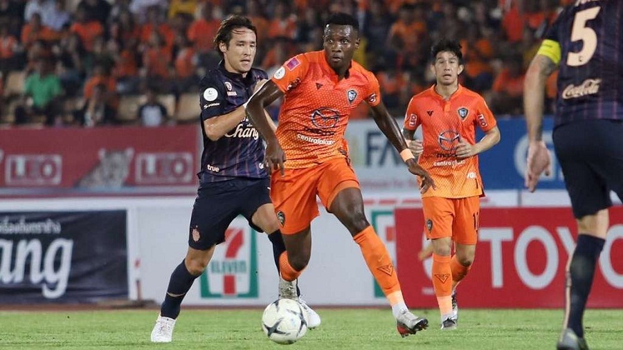 Thai League áp dụng công nghệ VAR cho mùa giải 2020, không hoãn vì virus Corona
