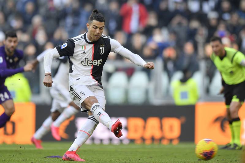 Chủ tịch Bayern Munich tiết lộ lý do từ chối mua Ronaldo