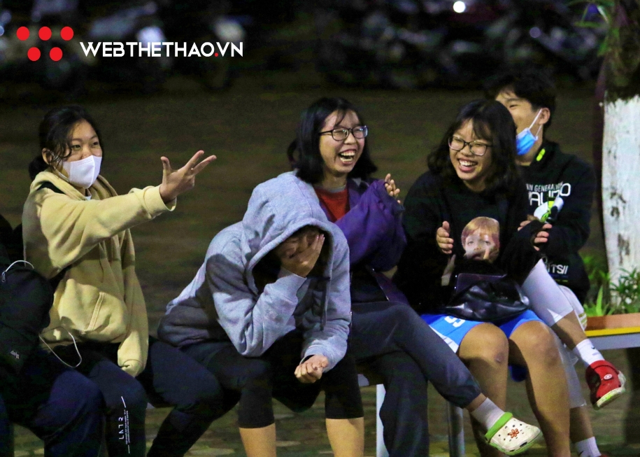 Hanoi Sisters Cup giữa đại dịch Corona: Khẩu trang khắp mọi nơi