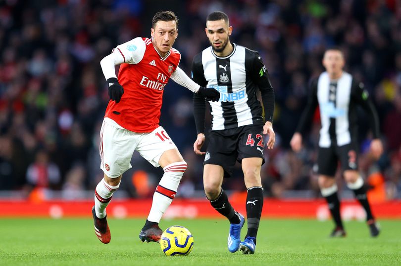 Arsenal thắng Newcastle với siêu phẩm của Ozil sau màn phối hợp mãn nhãn