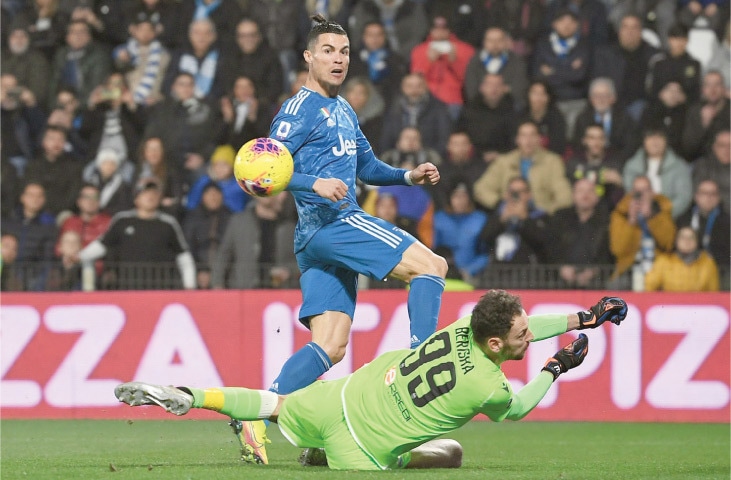 Ronaldo đe dọa kỷ lục ghi bàn của Messi ở vòng 1/8 Cúp C1