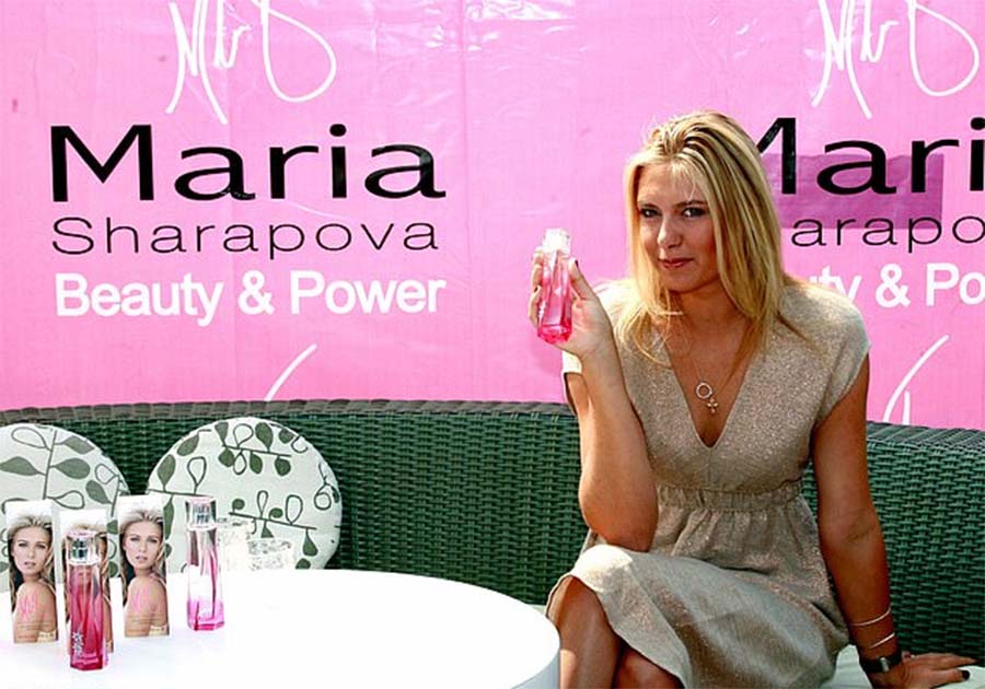 Quần vợt mất người đẹp Nga Maria Sharapova!