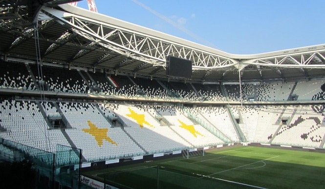 Trận Juventus vs Inter bị hoãn do virus corona gây ác mộng lịch thi đấu