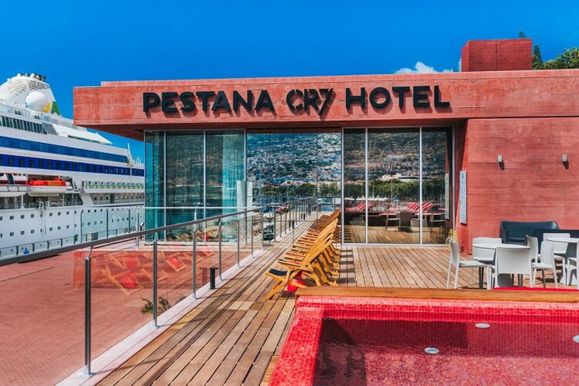 Khách sạn Pestana CR7 nơi Ronaldo được cho đã làm bệnh viện chống COVID-19 ở đâu?