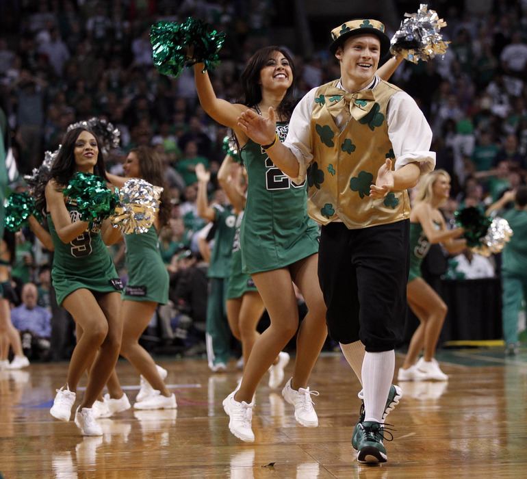 Bất chấp COVID-19, Boston Celtics vẫn chơi đẹp với tất cả nhân viên