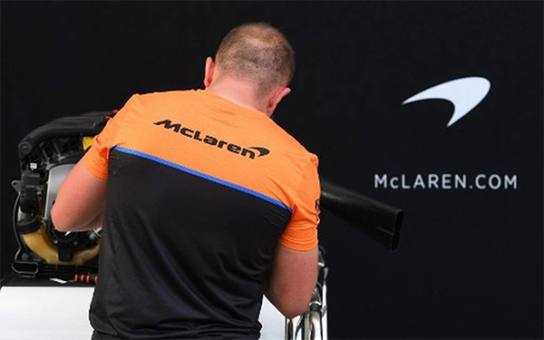 Thành viên đội đua F1 McLaren dính COVID-19 đang hồi phục tốt