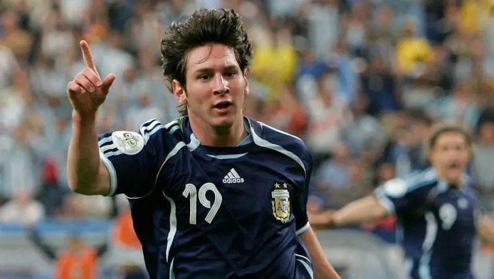Đồng đội cũ tiết lộ lý do Messi không đá tứ kết World Cup 2006