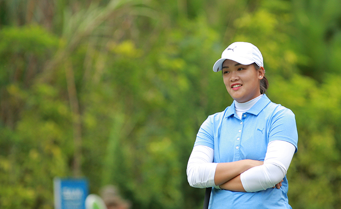 Cha của golfer số 1 Việt Nam lo từng ngày con gái đang “mắc kẹt” ở Mỹ