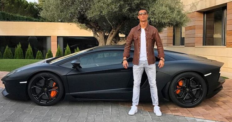 Siêu xe mà Ronaldo chuẩn bị mua có giá bao nhiêu?