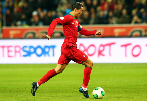 Ronaldo so tài thế nào với VĐV chạy nước rút chuyên nghiệp?