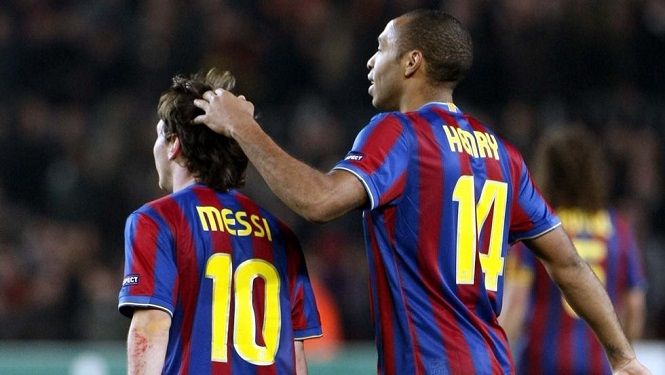 Messi từng không dám nhìn mặt một ngôi sao ở Barca