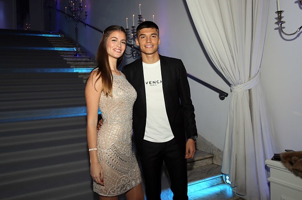 Bạn gái cũ của Ronaldo hẹn hò với ngôi sao Serie A