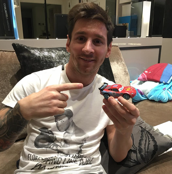 Messi coi VĐV nào là thần tượng của mình trong sự nghiệp?