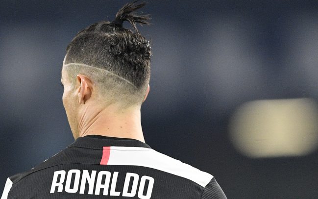 Từ Baggio, Ronaldinho đến Ronaldo với những búi tóc đặc biệt trong bóng đá
