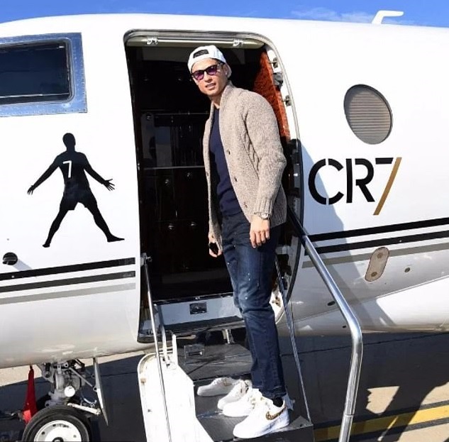 Ronaldo mắc kẹt ở Madeira do... máy bay riêng trị giá 34 triệu euro