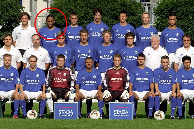 Cựu cầu thủ Schalke “sống lại” sau 4 năm và vợ bị cáo buộc lừa đảo