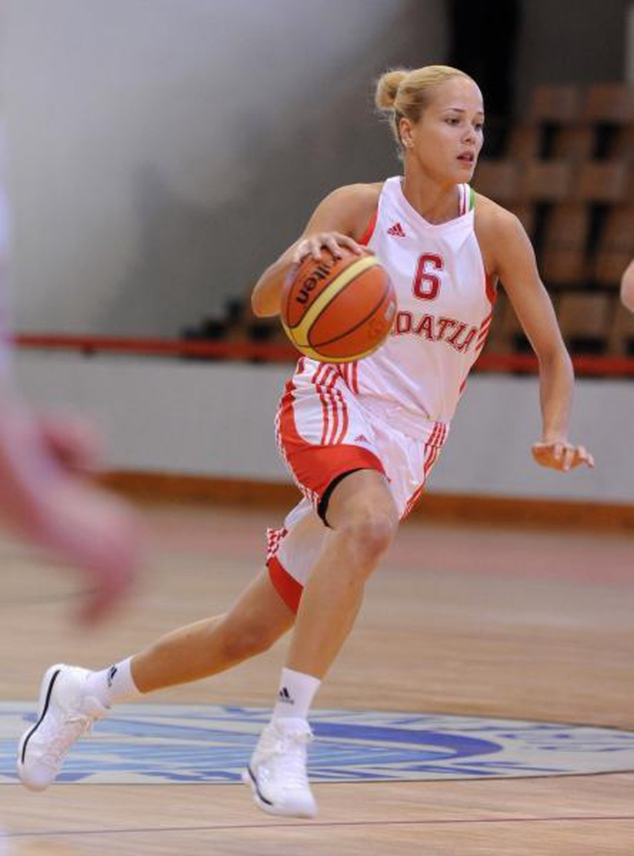 Antonija Misura: Nữ cầu thủ bóng rổ quyến rũ nhất thế giới