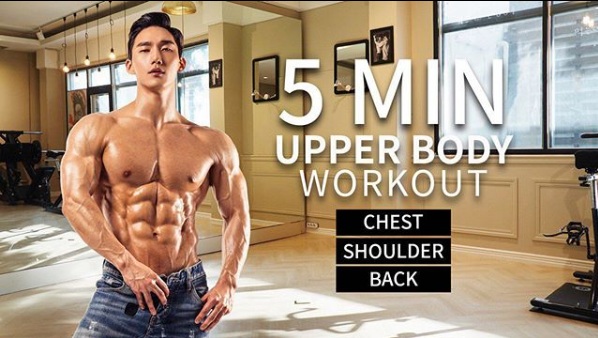 Từ nay, hãy quên đi những buổi tập thể dục mệt mỏi, nhàm chán. Chỉ cần có chàng “siêu PT” Hàn Quốc này, bạn sẽ hiểu vì sao cơ thể có thể trở nên đẹp và khỏe mạnh đến như vậy. Cùng xem ngay nhé!