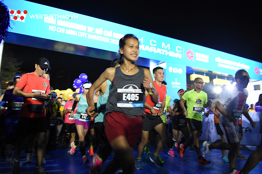 Phạm Thị Hồng Lệ bảo vệ thành công chức vô địch cự ly marathon tại HCMC Marathon 2020