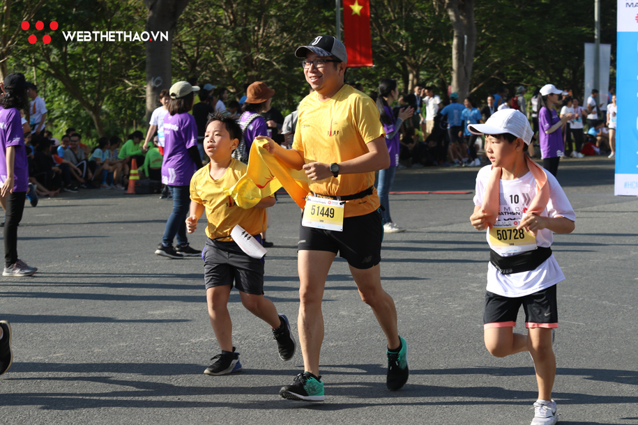 Cái Tình của những runner trên đường chạy HCMC Marathon 2020