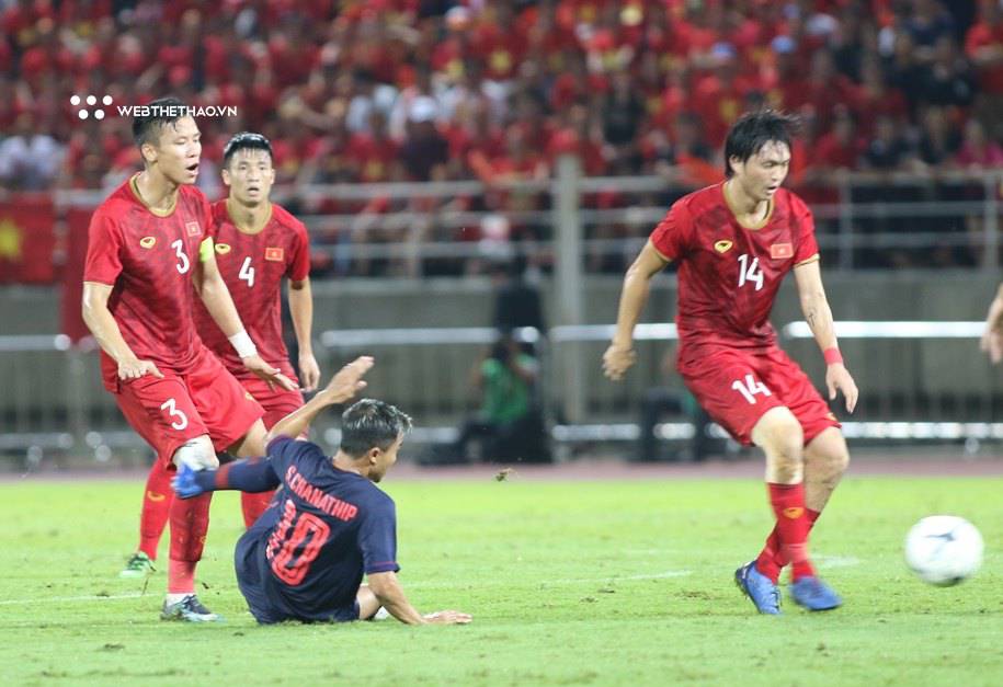 Khán giả đến sân xem các ĐTQG Thái Lan: Số lượng thua xa tuyển Việt Nam