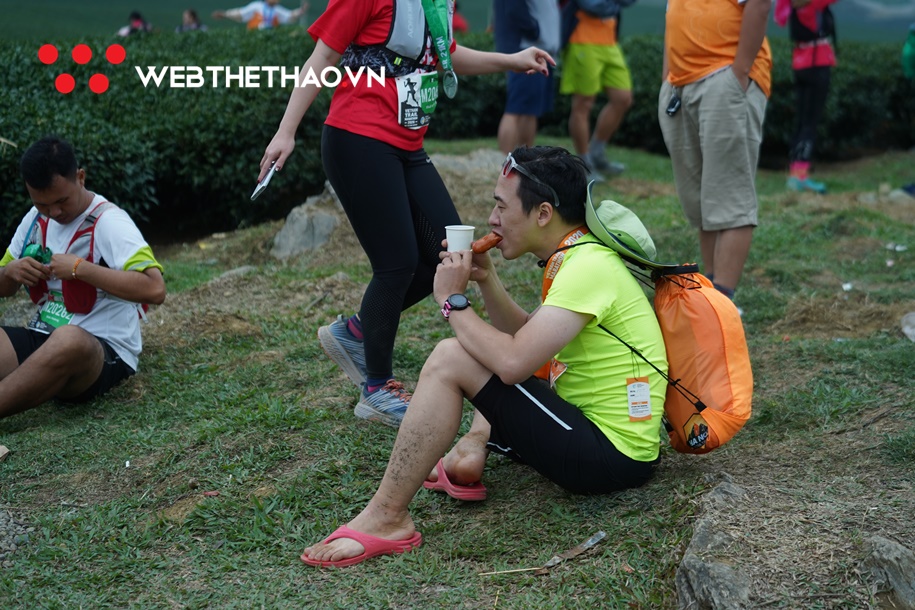 Những hình ảnh khó đỡ tại Vietnam Trail Marathon 2020