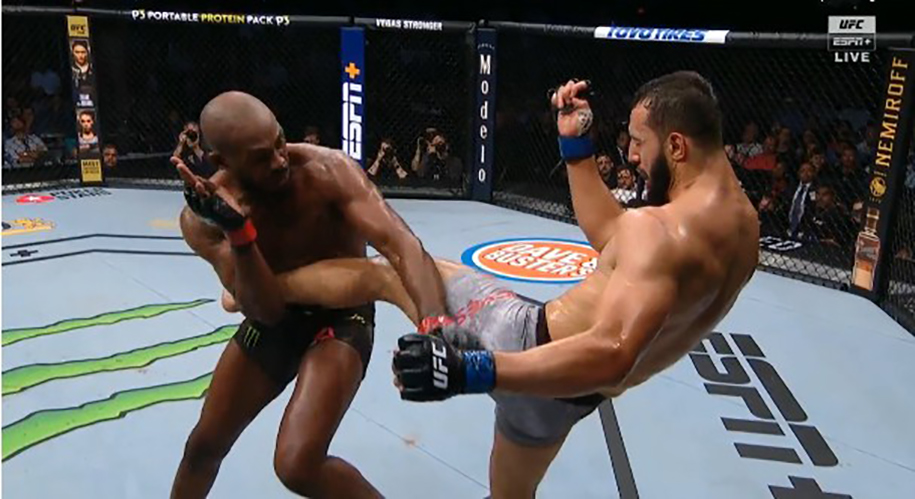 UFC 247: Jon Jones bảo vệ đai đầy khó khăn trước Dominick Reyes