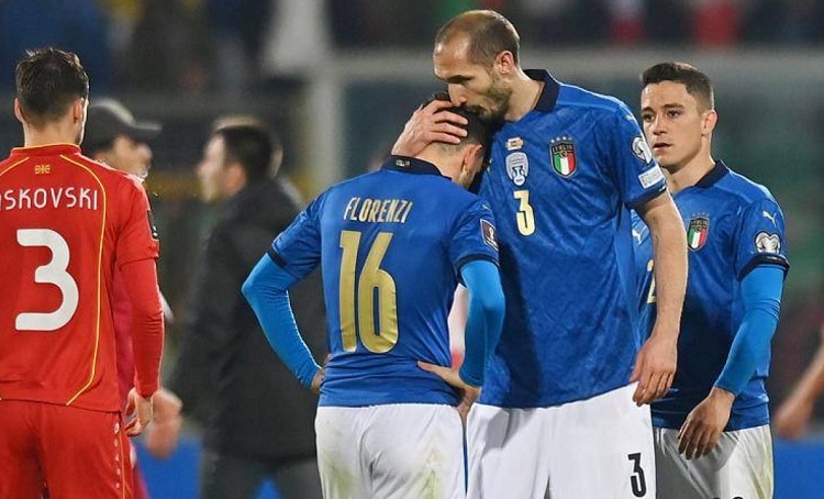 Tuyển Ý khủng hoảng khi chỉ chơi 6 trận ở World Cup trong 20 năm