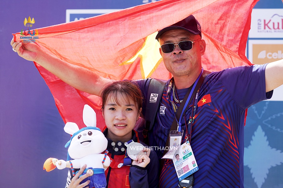 “Ớt tiêu” Lê Thị Tuyết nhận bao nhiêu tiền thưởng sau HCB marathon nữ SEA Games 32?