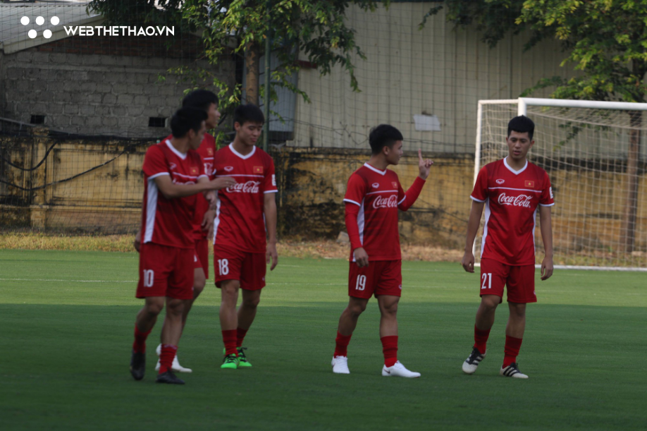 Đội tuyển Việt Nam vắng 4 trụ cột trong buổi tập chiều 12/10 - Ảnh 1.
