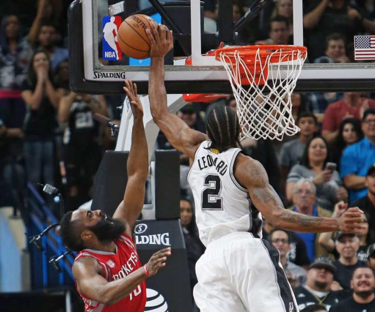 Khi nụ cười cuối cùng đã trở lại trên gương mặt của Kawhi Leonard - Ảnh 2.