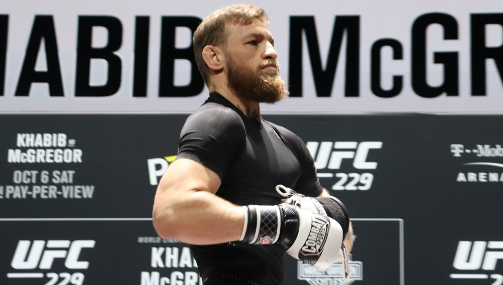 Khabib nhận được lời mời của WWE, Conor rời sàn võ chơi gameshow sinh tồn? - Ảnh 5.