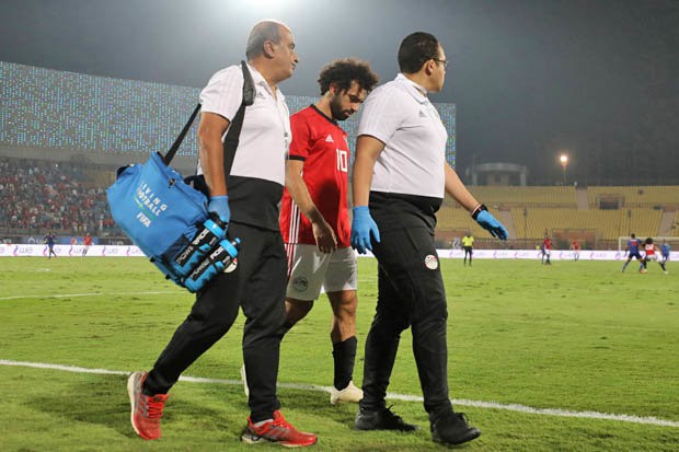Chiêm ngưỡng siêu phẩm đá phạt góc của Salah trước khi rời sân vì chấn thương - Ảnh 5.