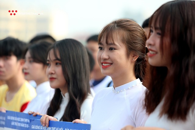 Ngắm vẻ đẹp rạng ngời các nữ sinh tại Giải bóng đá học sinh THPT Hà Nội - Báo An Ninh Thủ Đô 2018 - Ảnh 13.