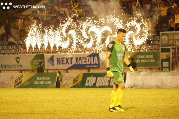 Sai lầm kép thức tỉnh Bùi Tiến Dũng trước thềm AFF Cup 2018 - Ảnh 3.