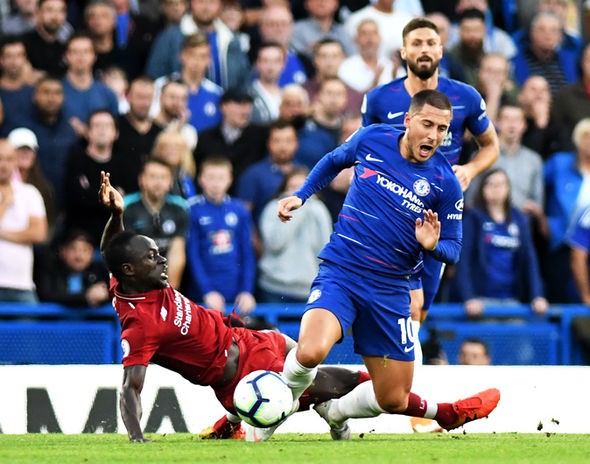 Không phải Paul Pogba hay Eden Hazard, bất ngờ với cầu thủ bị phạm lỗi nhiều nhất ở Ngoại hạng Anh 2018/19 - Ảnh 3.