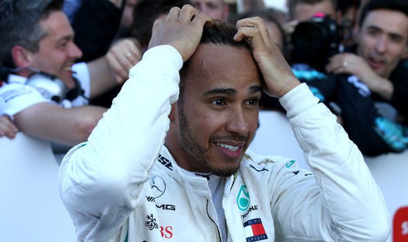Hamilton ra sáng kiến cho F1 hấp dẫn hơn - Ảnh 1.