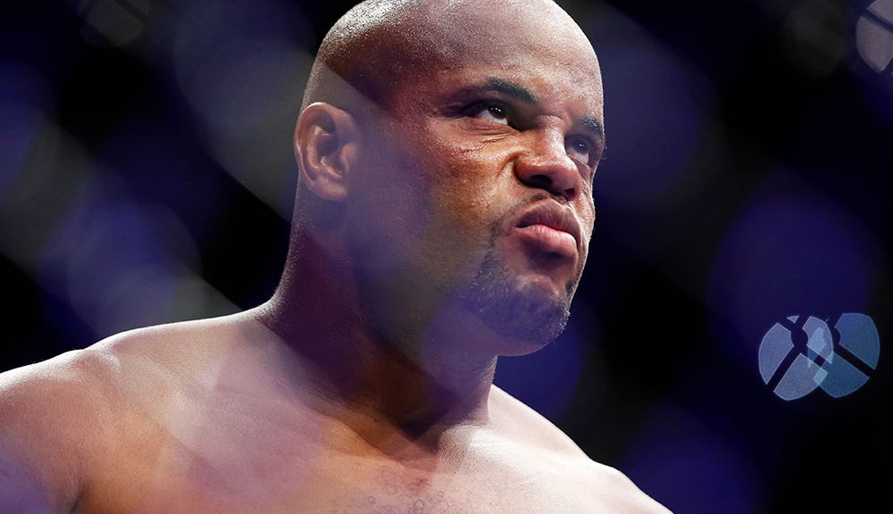 Daniel Cormier gặp chấn thương trước thềm UFC 230 - Ảnh 1.